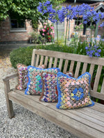 Afbeelding in Gallery-weergave laden, Emmily Pillow
